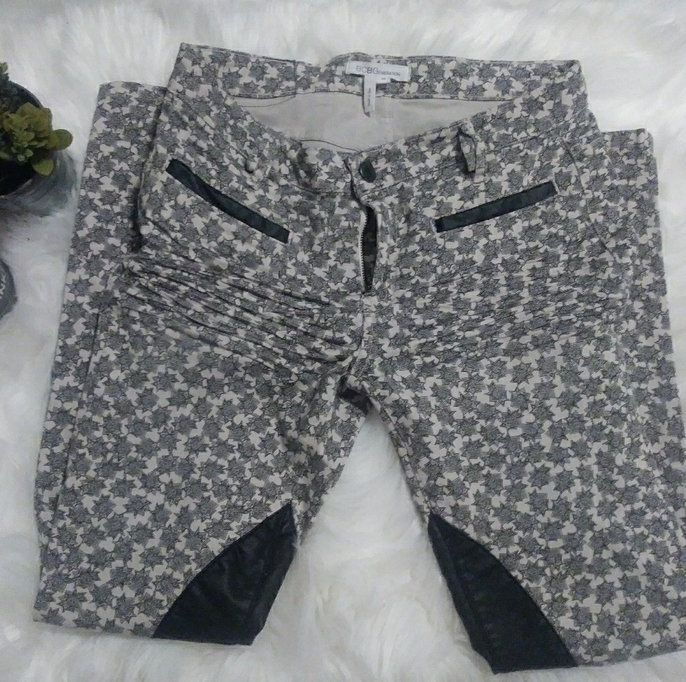 BCBG Pants Starburst Print Black Leather Trim